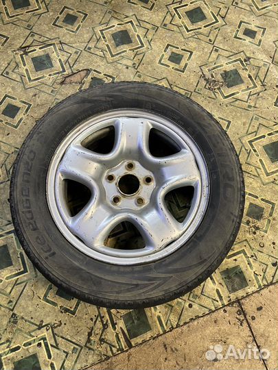 Zetro Ice Edge 215/60 R16