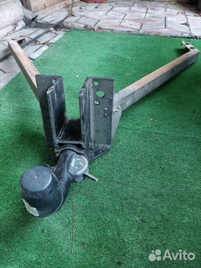 Фаркоп на УАЗ буханку со сменным крюком