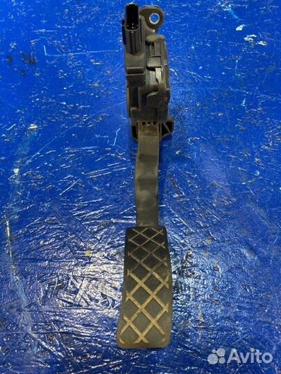 Педаль газа Audi A4 B8 седан CJE 2011-2015