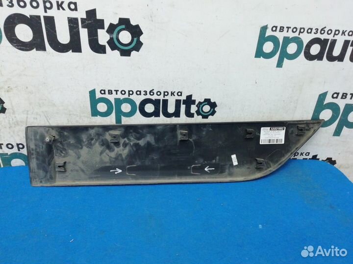 Накладка на дверь задняя правая 87734-2S000