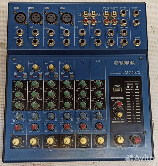 Yamaha MG10/2 микшерный пульт