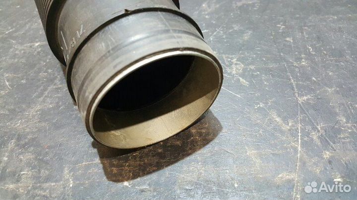 Патрубок воздушного фильтра Audi Q7 4L 4.2 BAR 06