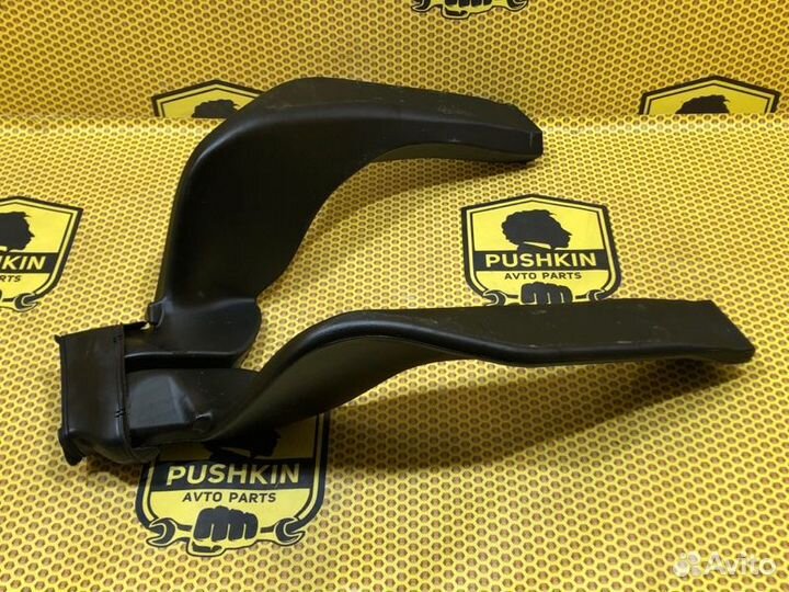 Воздуховод отопителя центральный Volkswagen Polo