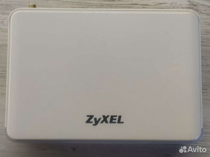 Роутер zyxel P330-WE
