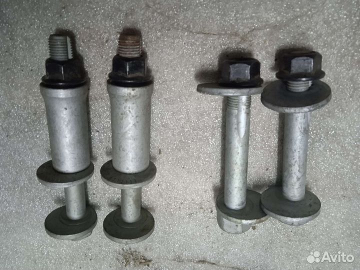 Болты Сход-развал kia Stinger