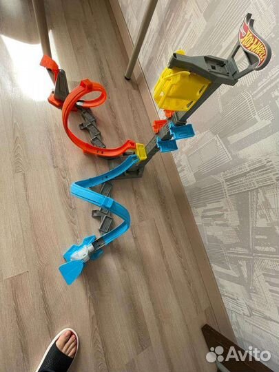 Гоночный трек hot wheels