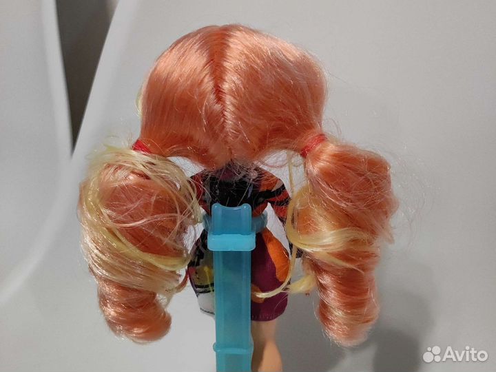 Кукла lol omg skatepark