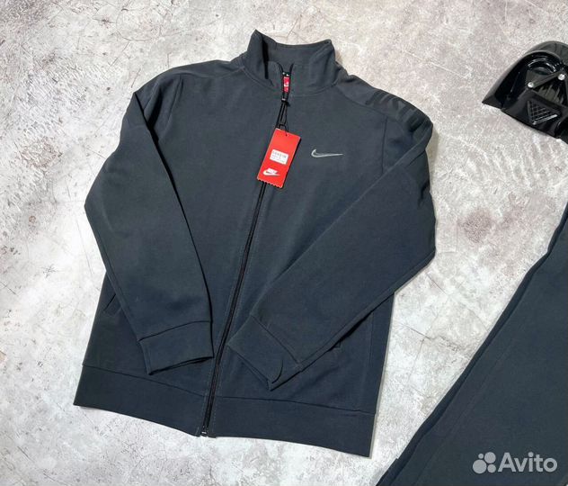 Спортивные костюмы Nike