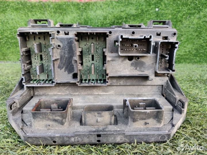 Блок предохранителей Jeep Grand Cherokee WK2 ERB