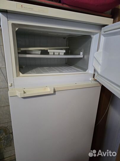 Холодильник атлант бу