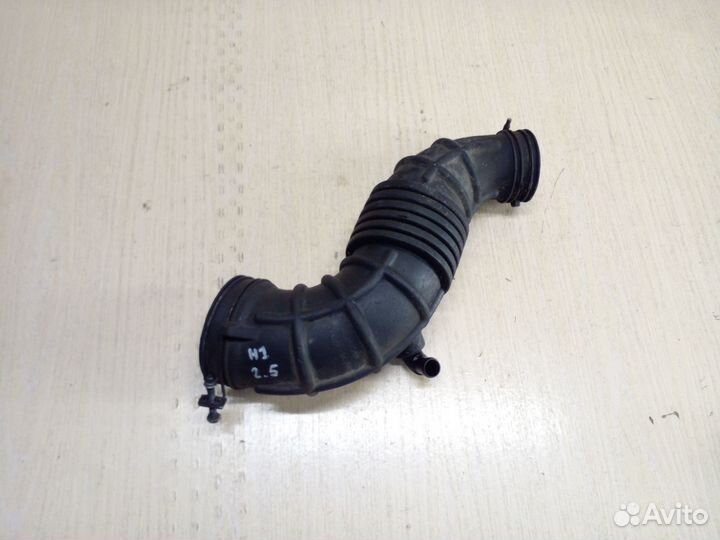 Патрубок воздушного фильтра Hyundai H1 Starex 2011