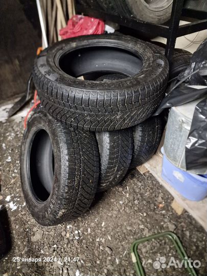 Continental ContiVikingContact 6 225/65 R17 106T