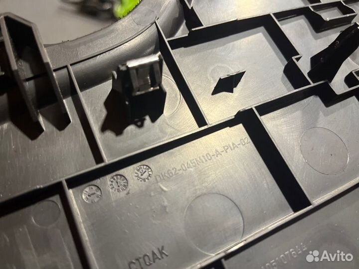 Накладка декоративная на торпедо Land Rover Range