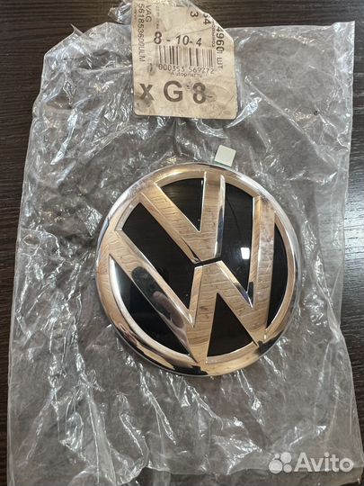 Эмблема на решетку радиатора VW tiguan (2011)