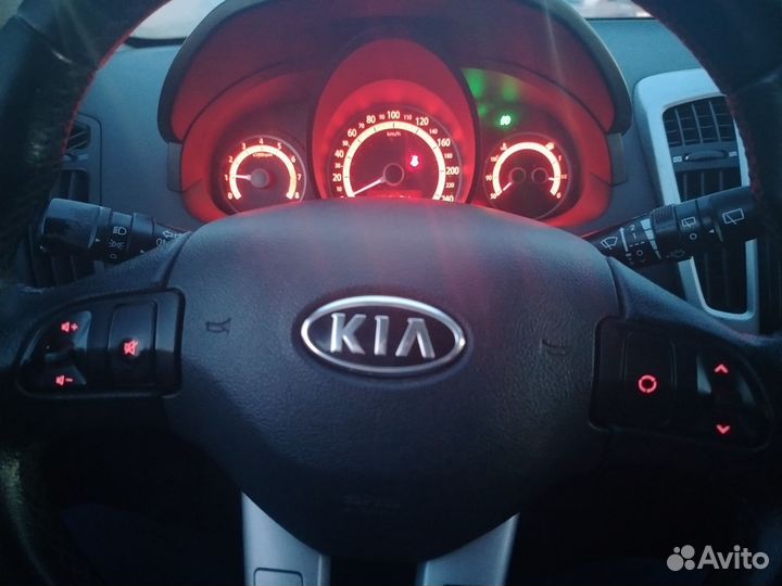 Kia Ceed 1.4 МТ, 2010, 196 000 км