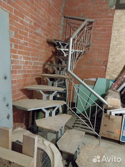 Лестница металлическая