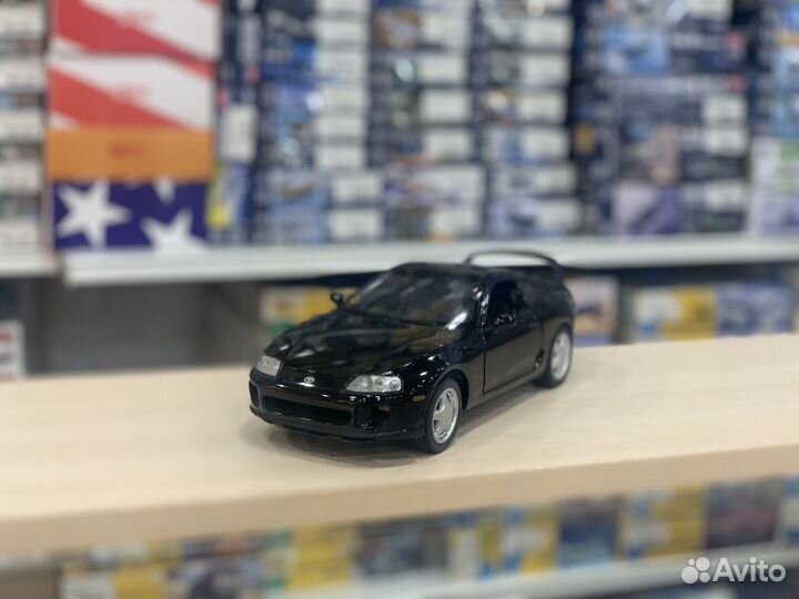 Toyota Supra 1:18