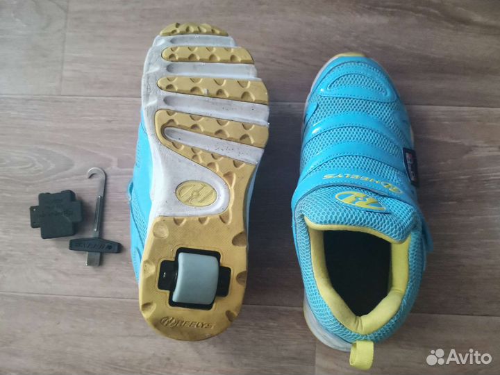 Кроссовки с колесиками