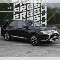 Mitsubishi Outlander 2.0 CVT, 2019, 120 319 км, с пробегом, цена 2 499 000 руб.