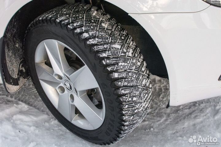 Goodyear Ultragrip Ice Arctic 215/50 R17
