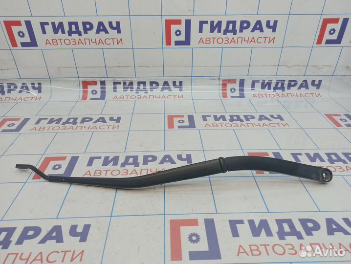 Поводок стеклоочистителя передний правый Nissan Te