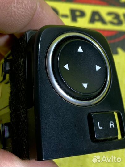 Блок регулеровки зеркал Kia Ceed 3 CD 1.6 G4FG