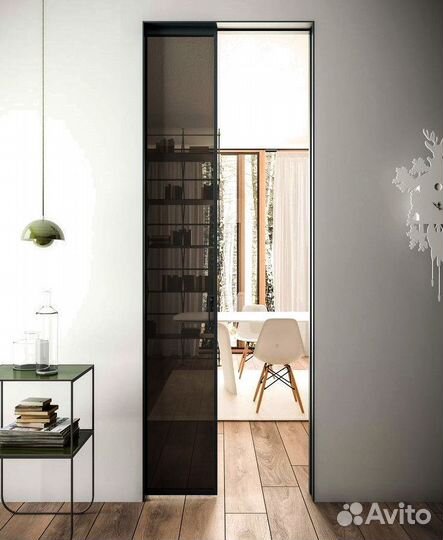 Дверь стеклянная раздвижная