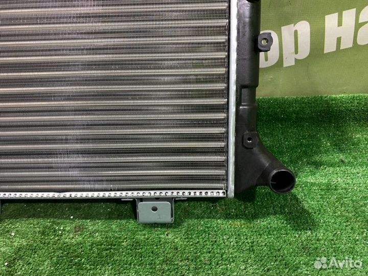 Радиатор охлаждения двигателя Лада 2107