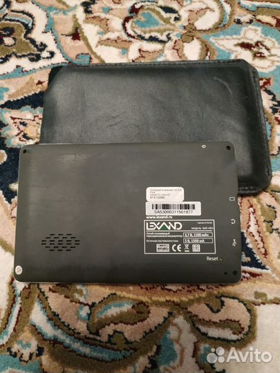 Продаю автомобильный навигатор