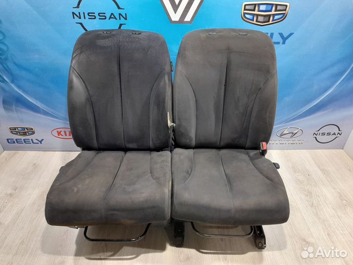 Сиденье кресло переднее Nissan tiida Лев, Прав
