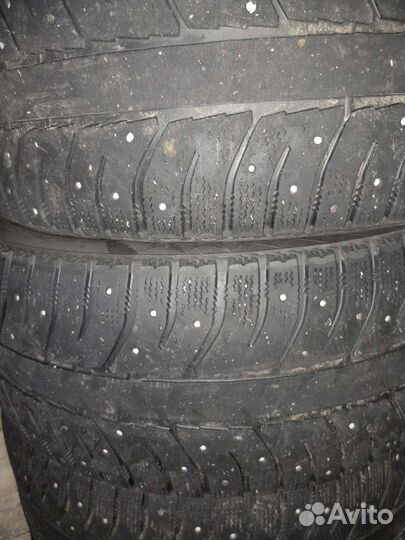 Bridgestone Ice Cruiser 7000 235/45 R17