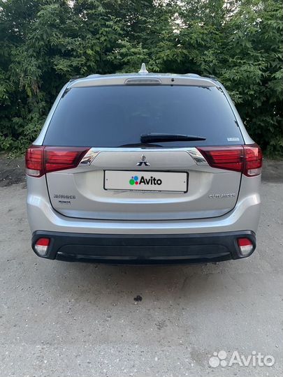 Mitsubishi Outlander 2.4 CVT, 2018, 115 000 км