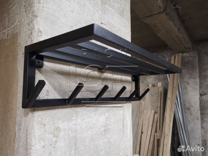 Вешалка настенная