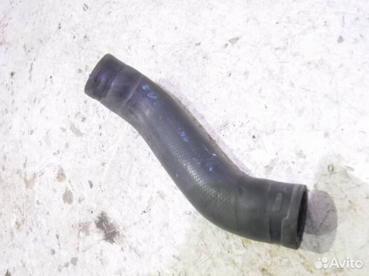 Патрубок системы охлаждения