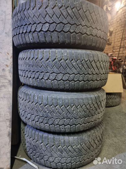 Continental Conti4x4IceContact 235/55 R17