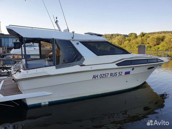 Катер моторная яхта