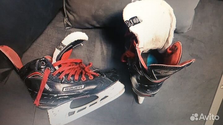 Хоккейные коньки bauer