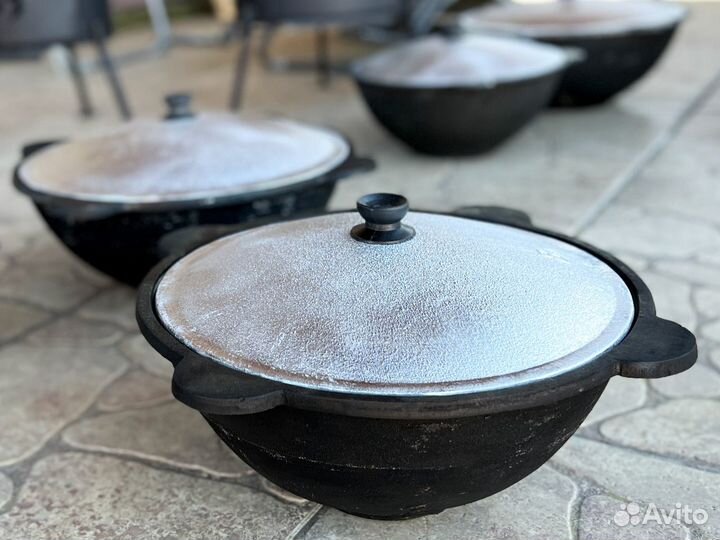 Новый чугунный казан