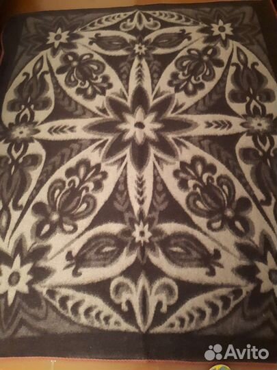 Покрывало шерстяное тонкое