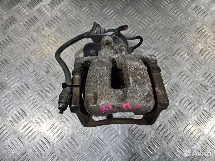 Суппорт задний правый Volkswagen Passat B6