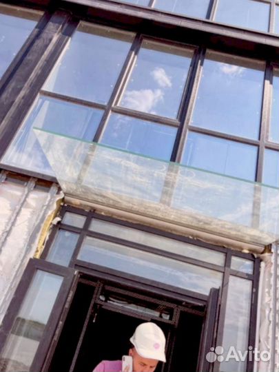 Козырек с монтажом