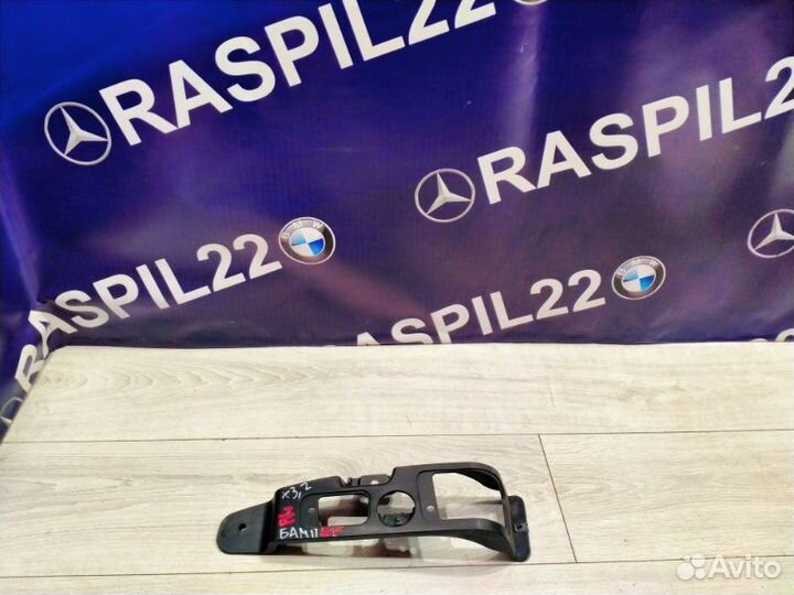 Крепление бампера заднее левое Bmw X3 E83 M54B25