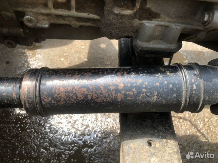 Вал карданный передний Toyota Hilux Pick Up