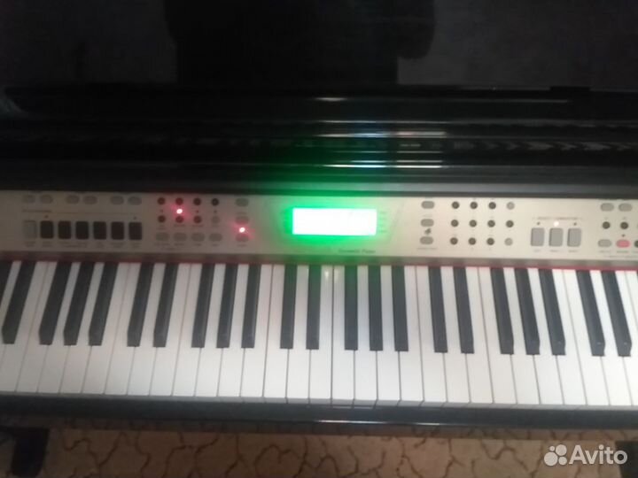 Цифровое пианино