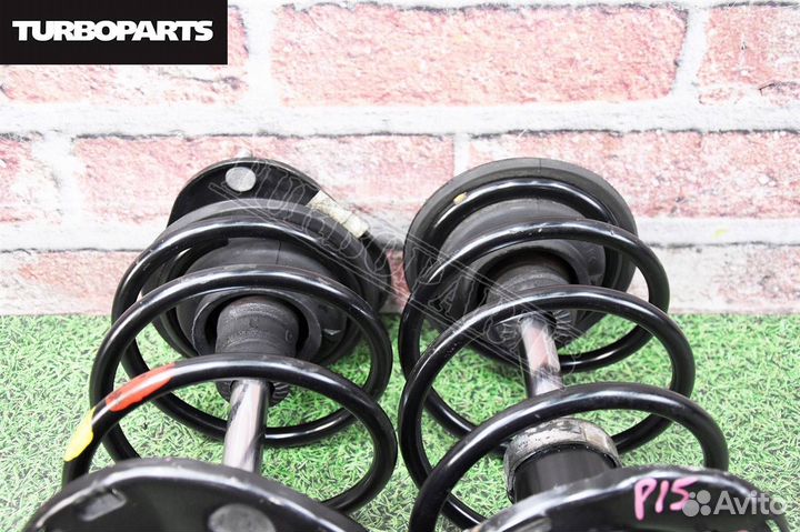 Стойки передние Toyota Prius ZVW30 2zrfxe