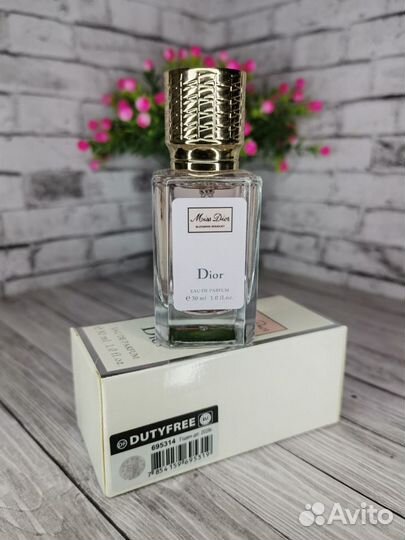 Женские духи Dior Miss Dior Blooming Bouquet