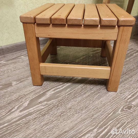 Табурет из бука