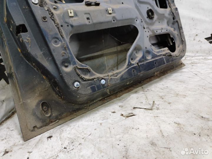 Дверь передняя левая Mazda 323