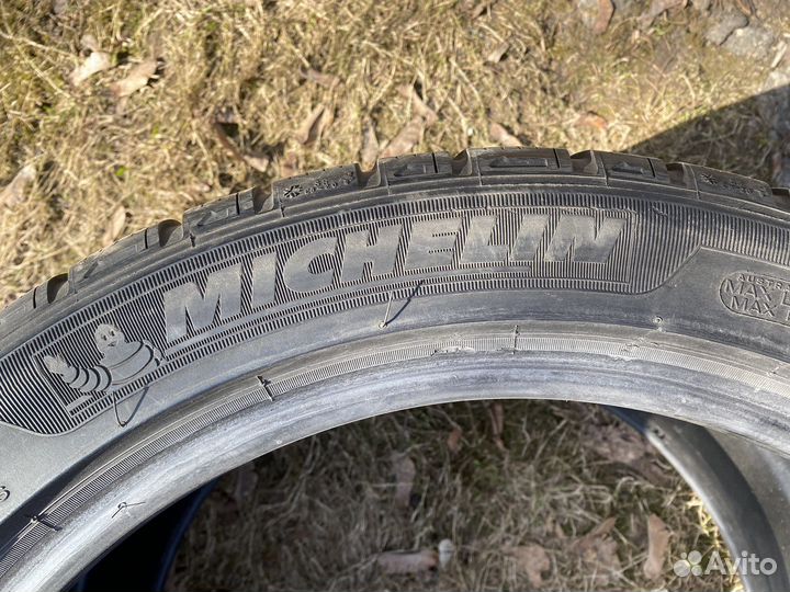 Michelin Pilot Alpin 295/35 R18