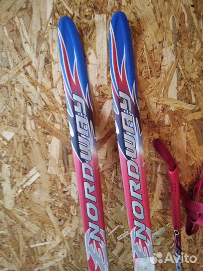 Беговые лыжи